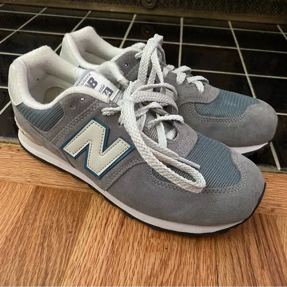 New Balance 574 - Picture 3 of 7